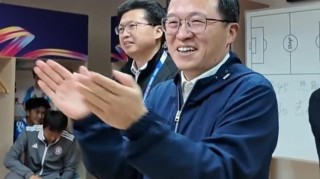 安博体育官方网站-连云港队0-0战平无锡队，赛后连云港市长来到更衣室慰问球队